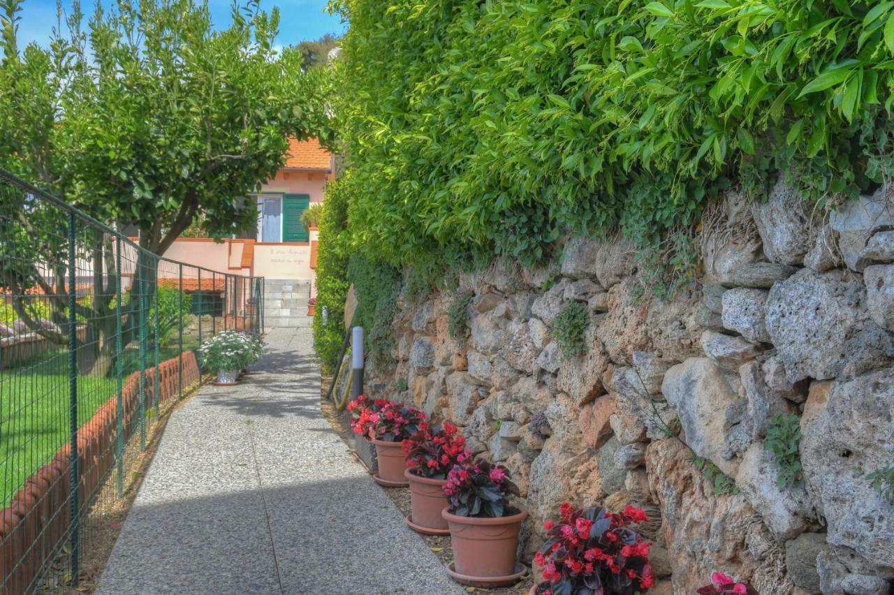La Locanda Di Cucco Финале Лигуре Екстериор снимка